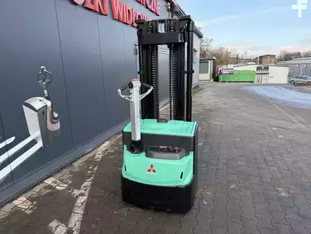 Magasemelésű béka 2017  Mitsubishi SBP16N2 (6)