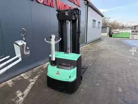 Magasemelésű béka 2017  Mitsubishi SBP16N2 (8)