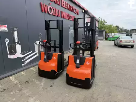 Stacker pedestre 2015  BT SWE 140 L  (9)
