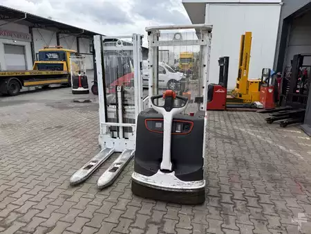 Wózek wysokiego podnoszenia 2021  Linde L14 (10)