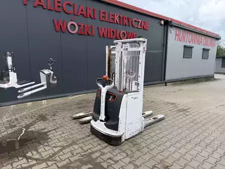 Wózek wysokiego podnoszenia 2021  Linde L14 (5)