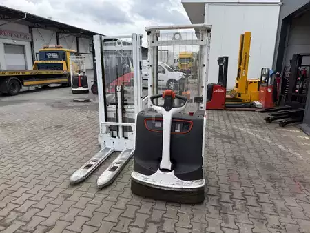 Wózek wysokiego podnoszenia 2021  Linde L14 (8)