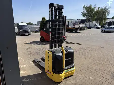 Wózek wysokiego podnoszenia 2015  Hyster S1.0 (1)
