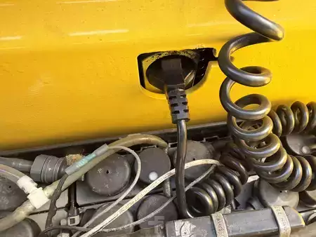 Wózek wysokiego podnoszenia 2015  Hyster S1.0 (12)