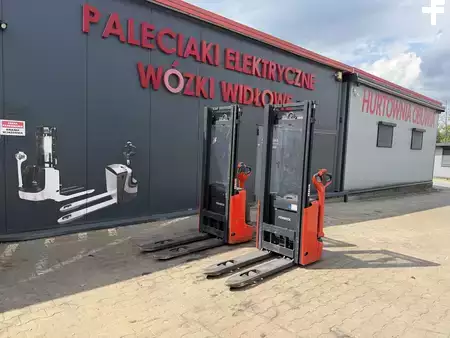 Wózek wysokiego podnoszenia  Linde L12 (14)