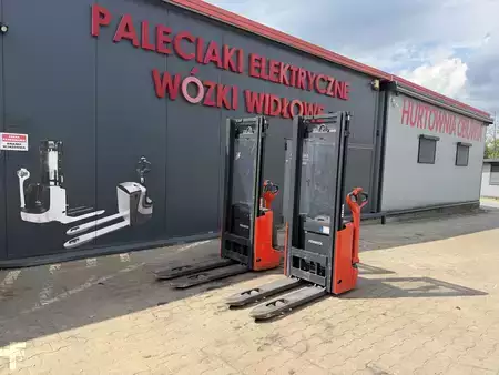 Wózek wysokiego podnoszenia  Linde L12 (15)