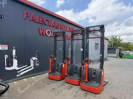 Wózek wysokiego podnoszenia  Linde L12 (8)