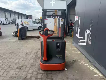 Wózek wysokiego podnoszenia  Linde L12i (5)