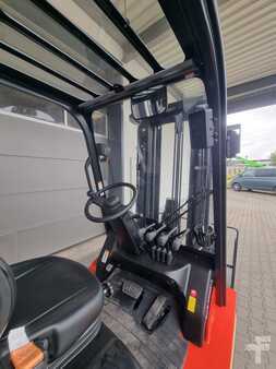 4-wiel elektrische heftrucks 2023  EP Equipment EFL 303 (5) 