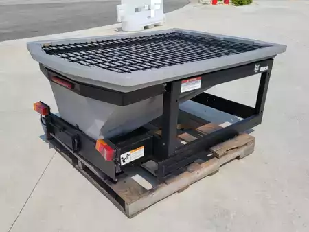 Other 2016  Bobcat SAND SPREADER (2)