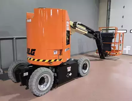 Other 2017  JLG E300AJ (2)