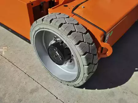Other 2019  JLG E400AJP (13)