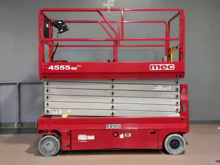 4-Wheel Electric 2023  Meclift 4555SE (1)