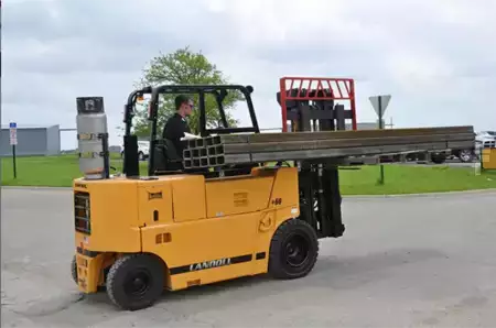 Turret Truck  Landoll R60I5 (2)