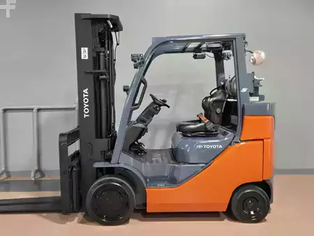 Propane Forklifts 2020  Toyota 8FGC35U-BCS (1)