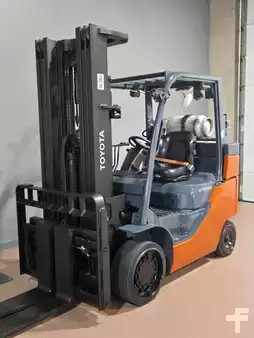 Propane Forklifts 2020  Toyota 8FGC35U-BCS (3)