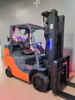 Montacargas GLP 2020  Toyota 8FGC35U-BCS (4)
