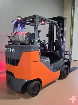 Montacargas GLP 2020  Toyota 8FGC35U-BCS (5)