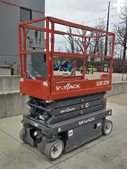 4-Wheel Electric 2017  Skyjack SJIII3219 (3)