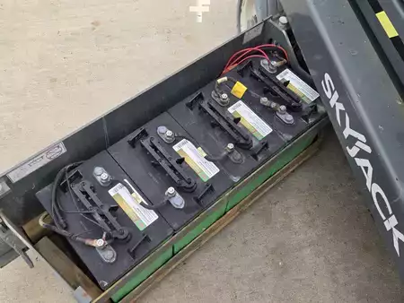 4-Wheel Electric 2017  Skyjack SJIII3219 (14)