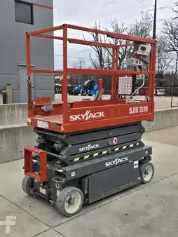 4-Wheel Electric 2017  Skyjack SJIII3219 (5)