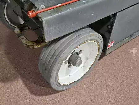 4-Wheel Electric 2017  Skyjack SJIII3226 (11)