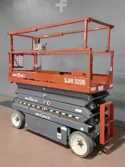 4-Wheel Electric 2017  Skyjack SJIII3226 (2)