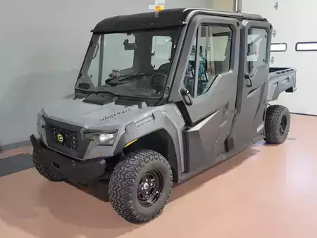 Misceláneos 2019  Cushman HAULER 4X4 (3)
