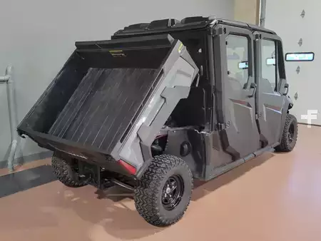 Misceláneos 2019  Cushman HAULER 4X4 (7)