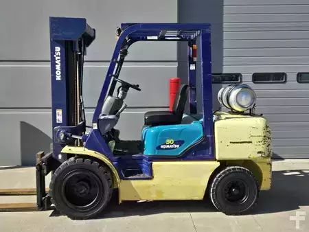Propane Forklifts 2001  Komatsu FG30HT-12 (1)