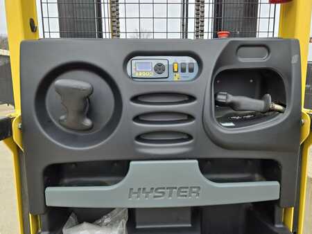 Diesel Forklifts 2018  Hyster R30XM3 (11) 
