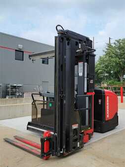 Diesel Forklifts 2016  Raymond 9800 (4) 