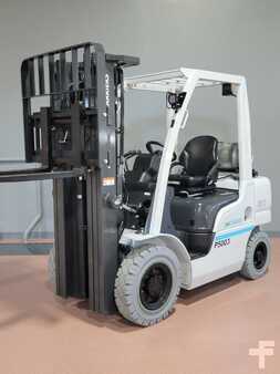 Diesel Forklifts 2023  Unicarriers PF50 (7)