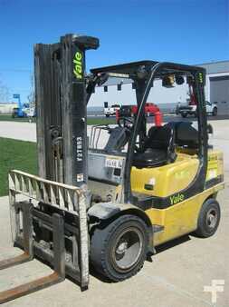 Diesel Forklifts 2006  Yale GLP060VX (2)