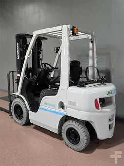 Diesel Forklifts 2024  Unicarriers PF50 (2)