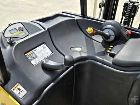 Diesel Forklifts 2021  Yale ESC030AD (13)