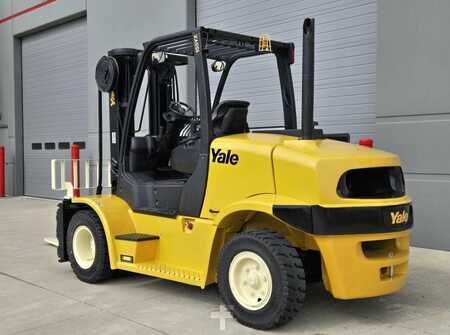 Diesel Forklifts 2017  Yale GLP155VX (2)