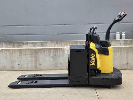 Diesel Forklifts 2019  Yale MPE060LG (1)