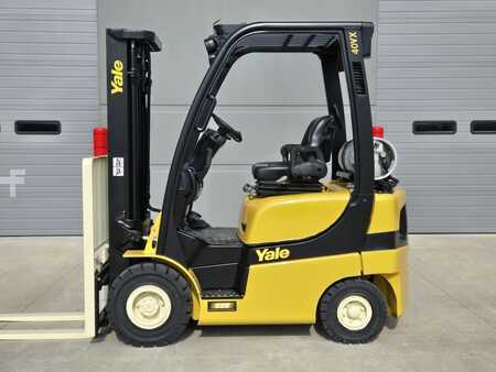 Diesel Forklifts 2018  Yale GLP040SVX (1)