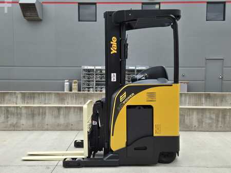 Diesel Forklifts 2018  Yale NR045EB (1)