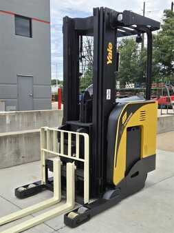 Diesel Forklifts 2018  Yale NR045EB (3)