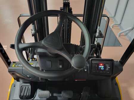 Diesel Forklifts 2016  Hyundai 25L-9A (15)