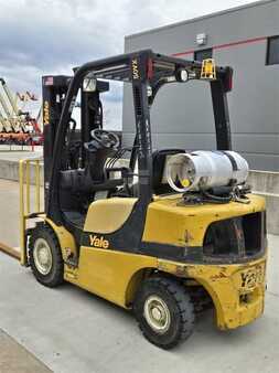 Diesel Forklifts 2015  Yale GLP050VX (2)