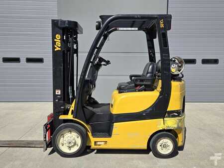 Diesel Forklifts 2016  Yale GLC050VX (1)