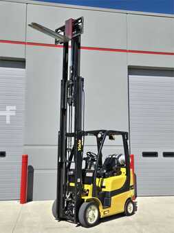 Diesel Forklifts 2016  Yale GLC050VX (8)