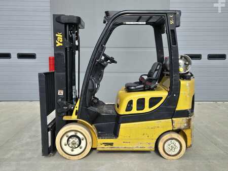 Diesel Forklifts 2018  Yale GLC050VX (1)