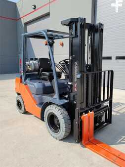 Diesel Forklifts 2024  Toyota 8FGU25 (4)