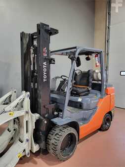 Diesel Forklifts 2016  Toyota 8FGC45U (3)