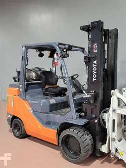 Diesel Forklifts 2016  Toyota 8FGC45U (4)