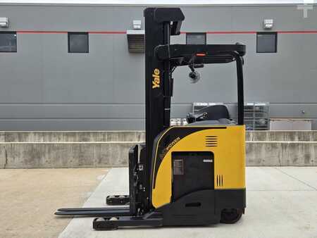 Diesel Forklifts 2017  Yale NR045EB (1)